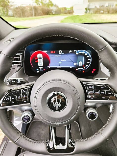 MASERATI GRECALE GT 2023