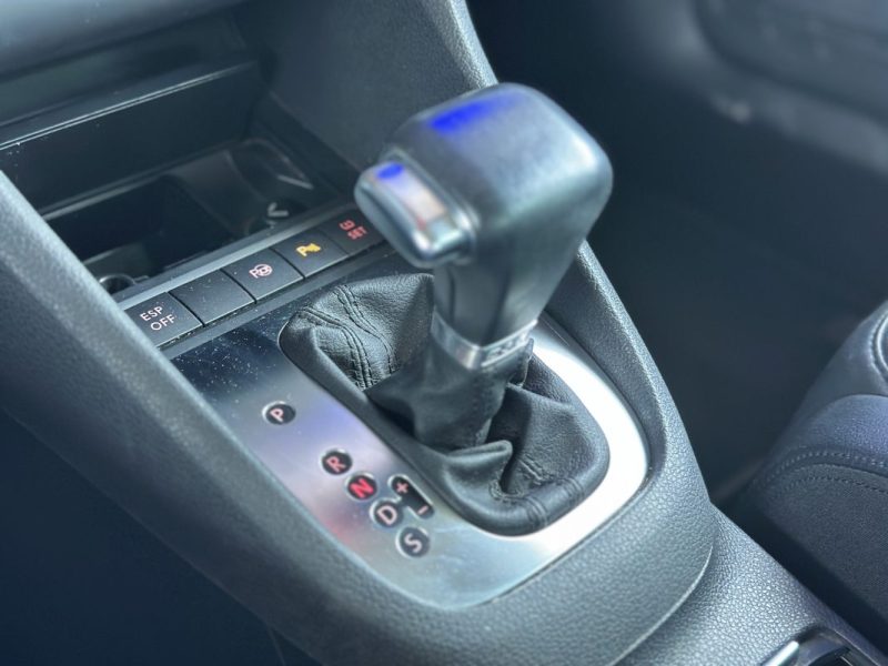 VOLKSWAGEN GOLF 2009