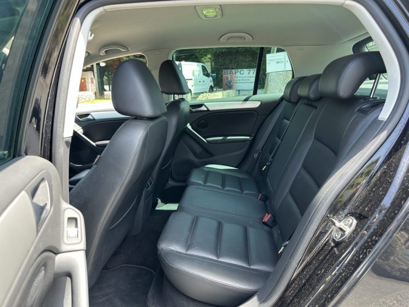 VOLKSWAGEN GOLF 2009