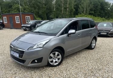 PEUGEOT 5008 2014