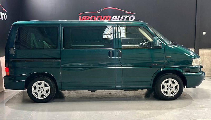 VOLKSWAGEN CARAVELLE 2.8i VR6 COMBI CARAVELLE BUSINESS 6P