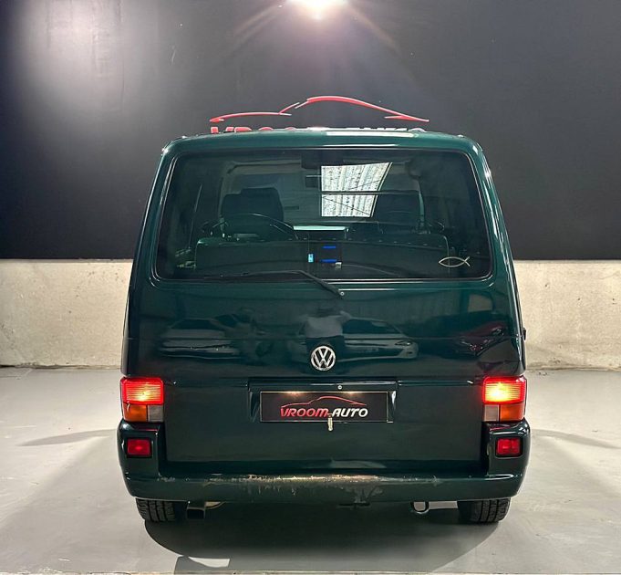 VOLKSWAGEN CARAVELLE 2.8i VR6 COMBI CARAVELLE BUSINESS 6P