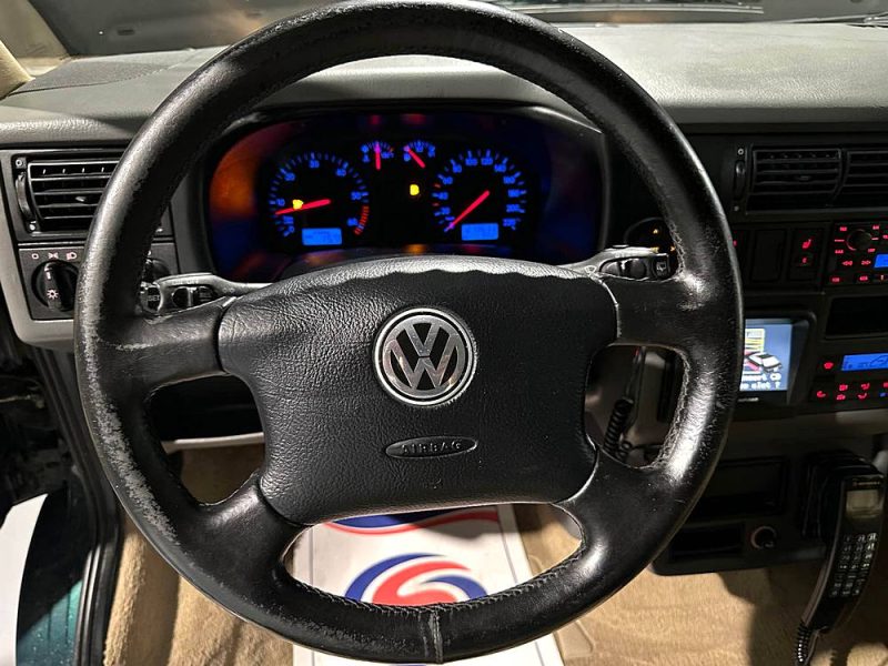 VOLKSWAGEN CARAVELLE 2.8i VR6 COMBI CARAVELLE BUSINESS 6P