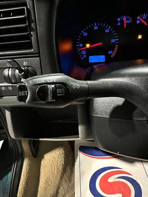 VOLKSWAGEN CARAVELLE 2.8i VR6 COMBI CARAVELLE BUSINESS 6P