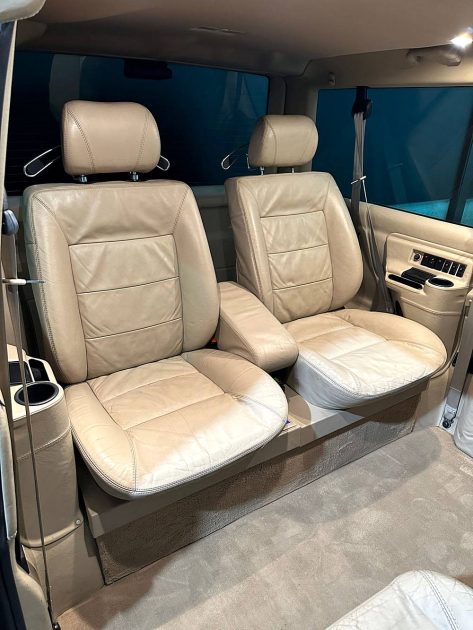 VOLKSWAGEN CARAVELLE 2.8i VR6 COMBI CARAVELLE BUSINESS 6P