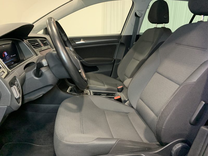 VOLKSWAGEN GOLF 2017