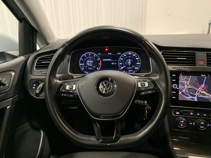 VOLKSWAGEN GOLF 2017