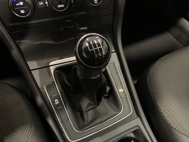 VOLKSWAGEN GOLF 2017