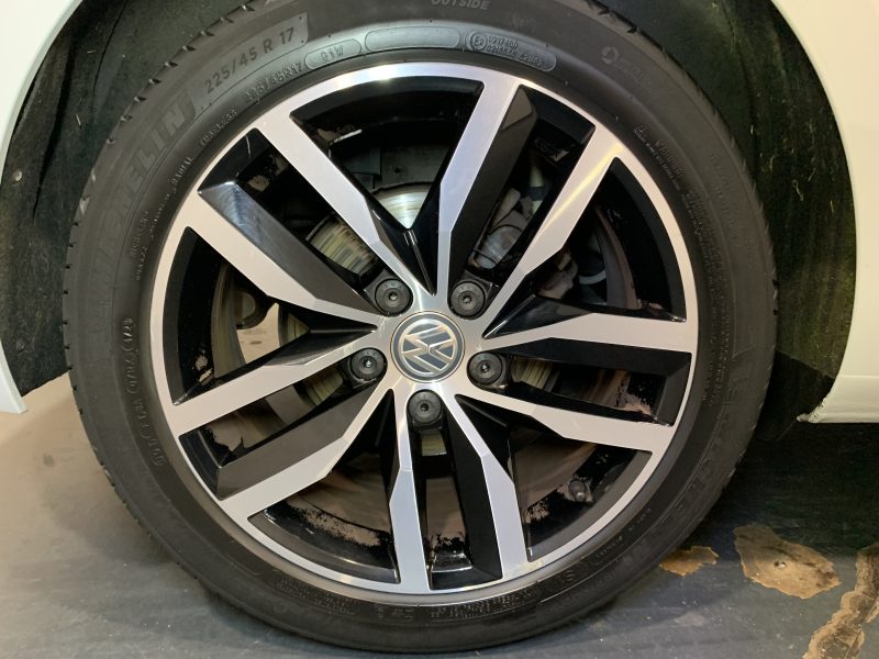 VOLKSWAGEN GOLF 2017