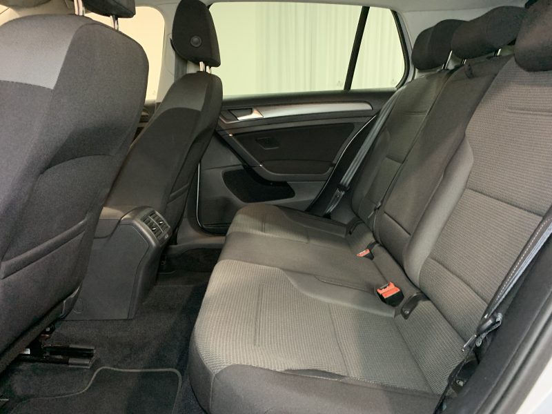 VOLKSWAGEN GOLF 2017