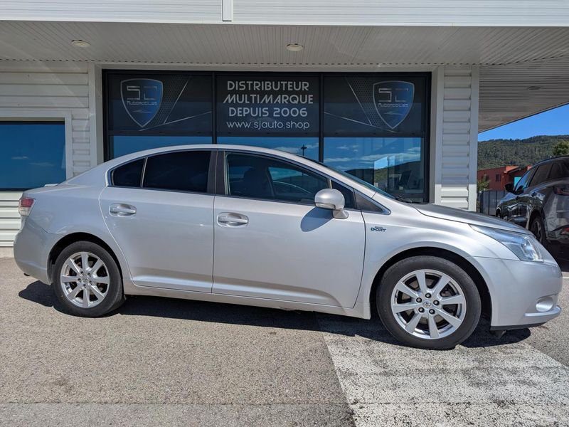 Toyota Avensis 126 D-4D FAP Executive