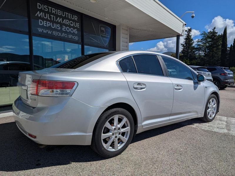 Toyota Avensis 126 D-4D FAP Executive