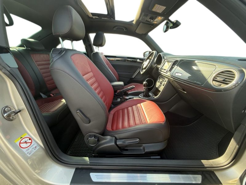 VOLKSWAGEN  NEW BEETLE 2012