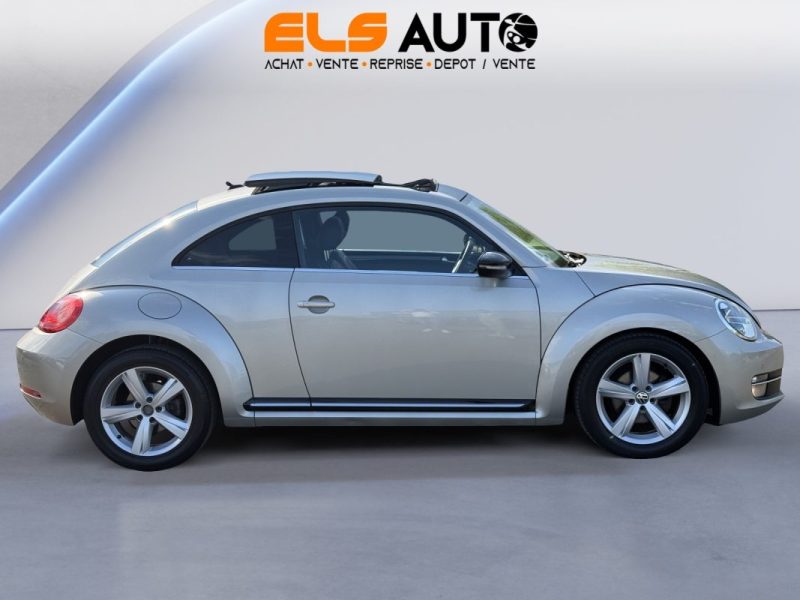 VOLKSWAGEN  NEW BEETLE 2012