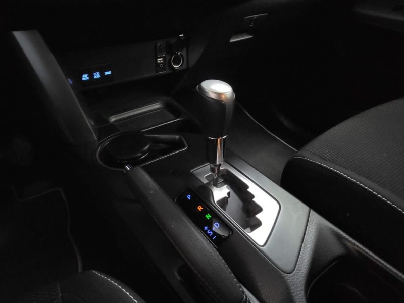 TOYOTA RAV4 IV Hybrid 197cv Dynamic 4WD CVT 1ère Main