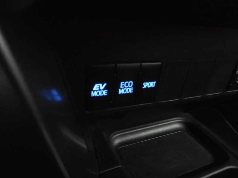 TOYOTA RAV4 IV Hybrid 197cv Dynamic 4WD CVT 1ère Main