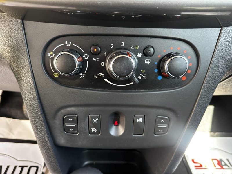 0.9 TCE 90CV ECO² PRESTIGE EURO6 - 1ER MAIN - *** REMISE - A PRIX COUTANT !! ***