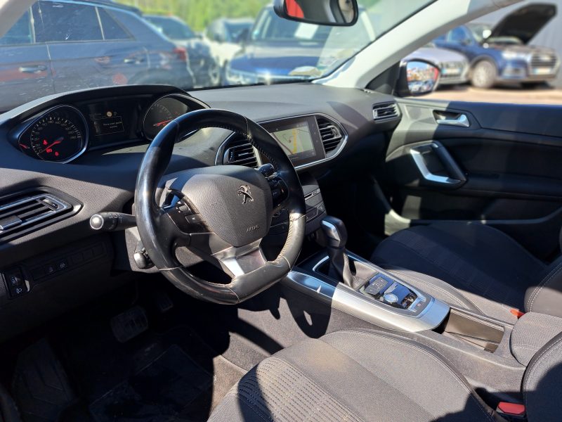 PEUGEOT 308 2018