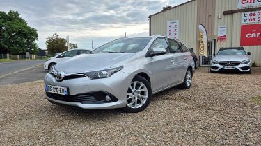 TOYOTA AURIS 2015