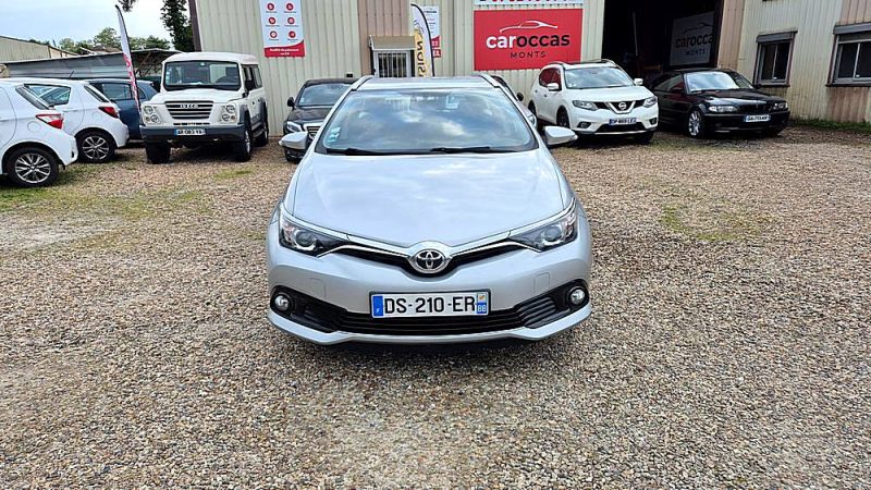 TOYOTA AURIS 2015