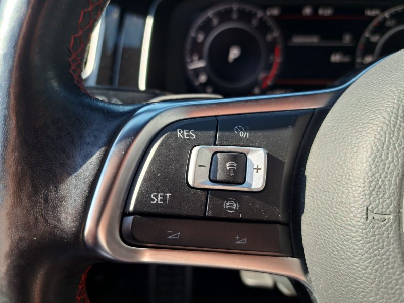 VOLKSWAGEN GOLF 7 GTI  2019