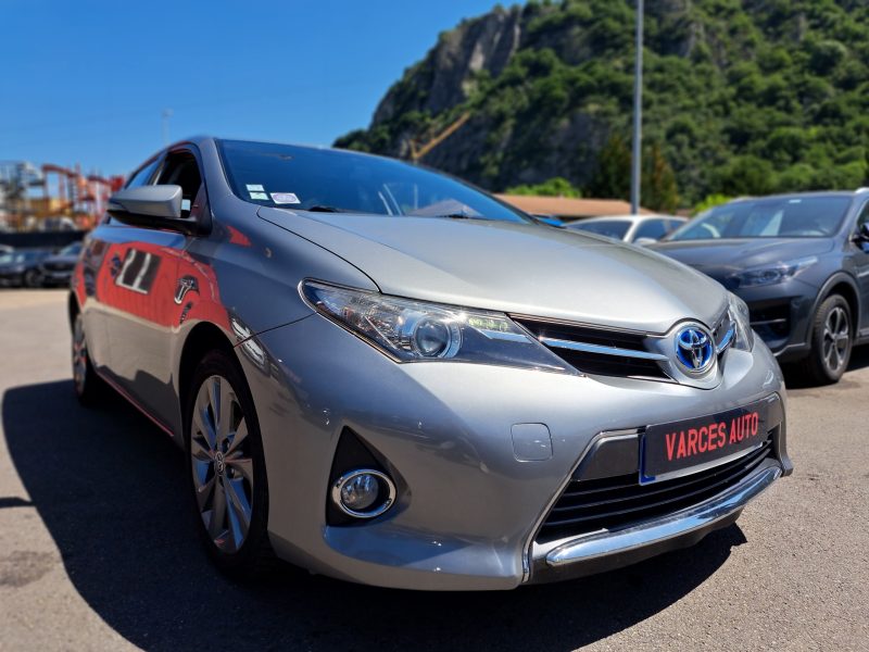TOYOTA AURIS 2013