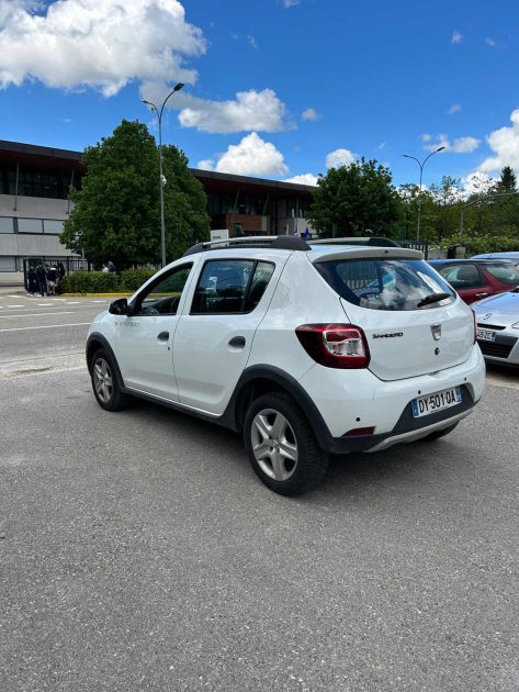 DACIA SANDERO 2015