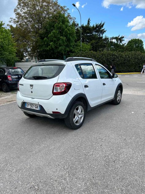 DACIA SANDERO 2015