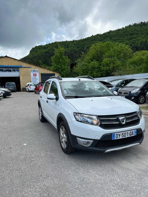 DACIA SANDERO 2015