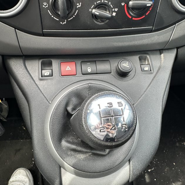 PEUGEOT PARTNER 1.6 BLUE HDI 100 cv Active Garantie 12 mois