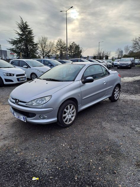 PEUGEOT 206 2003