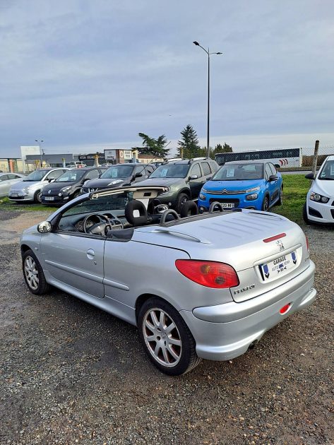 PEUGEOT 206 2003
