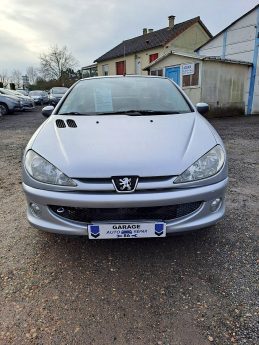 PEUGEOT 206 2003