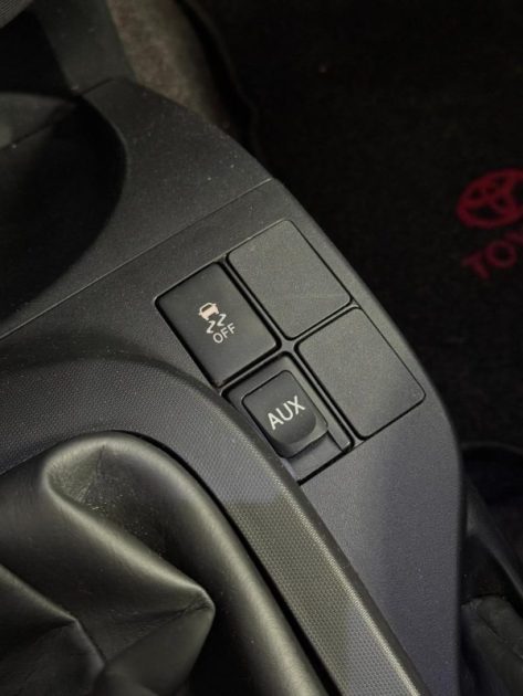 Toyota IQ 1.4 D-4D 90ch - Moteur à chaine - 95.500 km - Révisée - CT ok - Garantie 1an