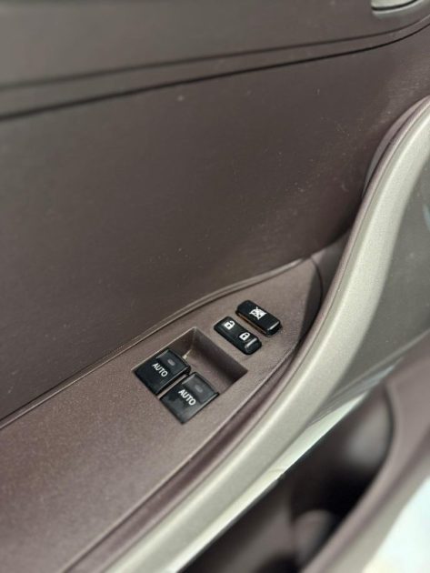 Toyota IQ 1.4 D-4D 90ch - Moteur à chaine - 95.500 km - Révisée - CT ok - Garantie 1an