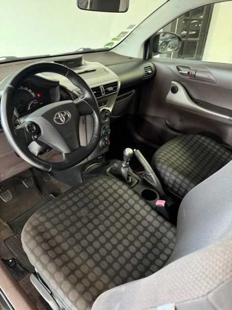 Toyota IQ 1.4 D-4D 90ch - Moteur à chaine - 95.500 km - Révisée - CT ok - Garantie 1an