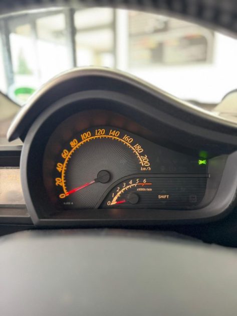 Toyota IQ 1.4 D-4D 90ch - Moteur à chaine - 95.500 km - Révisée - CT ok - Garantie 1an