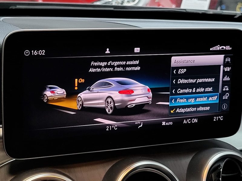 MERCEDES-BENZ CLASSE C COUPE 200 184 cv AMG LINE 9G-TRONIC