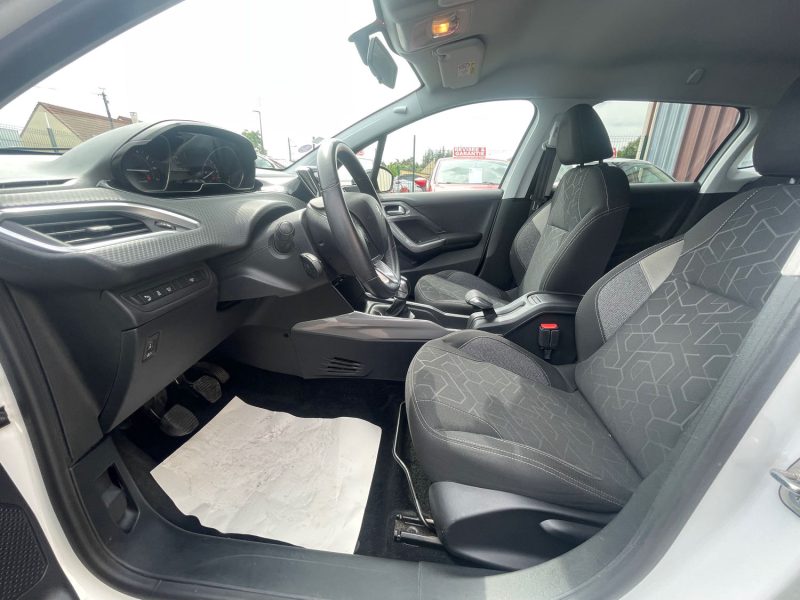 PEUGEOT 2008 2017 STYLE 1.2I - 12V TURBO 110CV CRIT'AIR 1