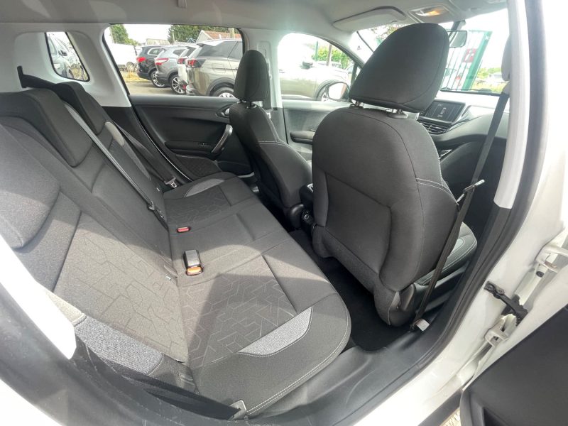 PEUGEOT 2008 2017 STYLE 1.2I - 12V TURBO 110CV CRIT'AIR 1