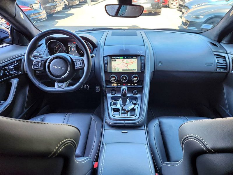 JAGUAR F-TYPE COUPE 5.0 V8 550 R AWD BVA8**PAS DE MALUS**CARBON*MERIDIAN*CLAPET*CAMERA*