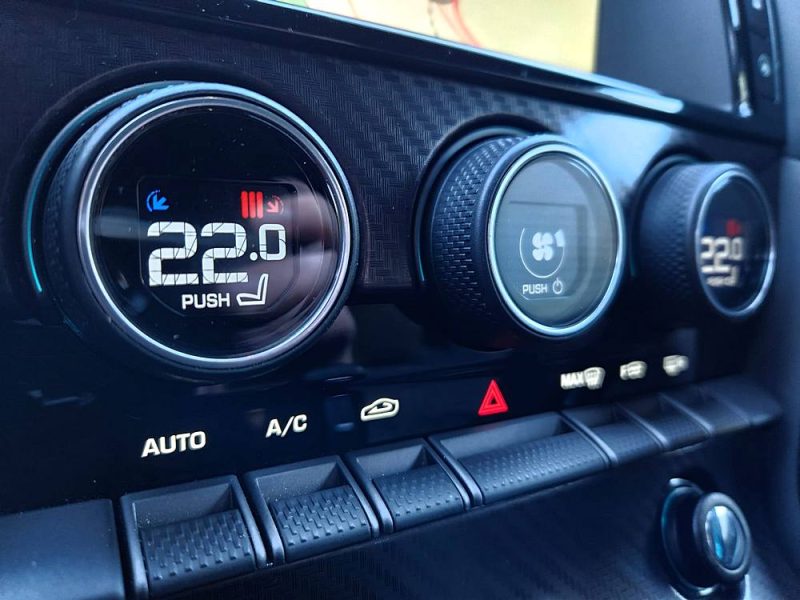 JAGUAR F-TYPE COUPE 5.0 V8 550 R AWD BVA8**PAS DE MALUS**CARBON*MERIDIAN*CLAPET*CAMERA*