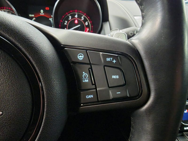 JAGUAR F-TYPE COUPE 5.0 V8 550 R AWD BVA8**PAS DE MALUS**CARBON*MERIDIAN*CLAPET*CAMERA*