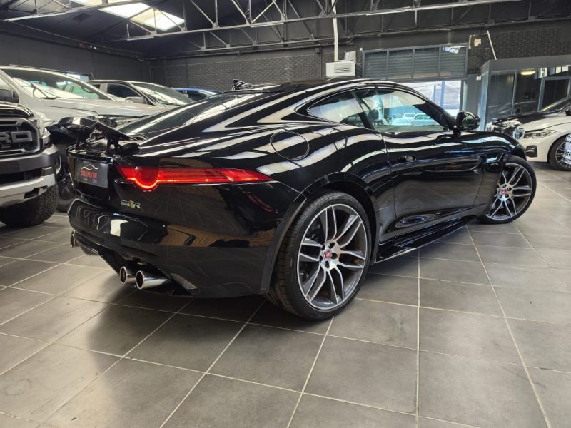 JAGUAR F-TYPE COUPE 5.0 V8 550 R AWD BVA8**PAS DE MALUS**CARBON*MERIDIAN*CLAPET*CAMERA*