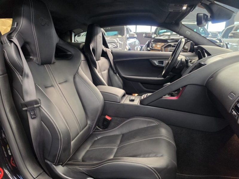 JAGUAR F-TYPE COUPE 5.0 V8 550 R AWD BVA8**PAS DE MALUS**CARBON*MERIDIAN*CLAPET*CAMERA*