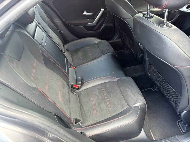 MERCEDES CLASSE A 180d 7G-DCT 116 cv AMG Line / Full options