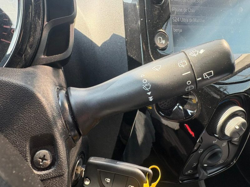 PEUGEOT 108 1.0 VTI 72Ch Style 