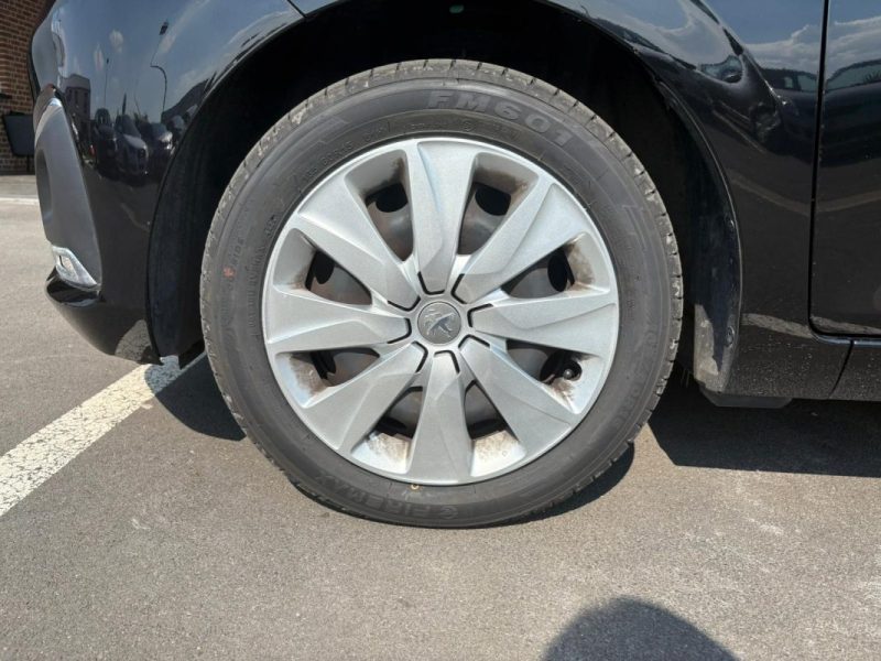 PEUGEOT 108 1.0 VTI 72Ch Style 