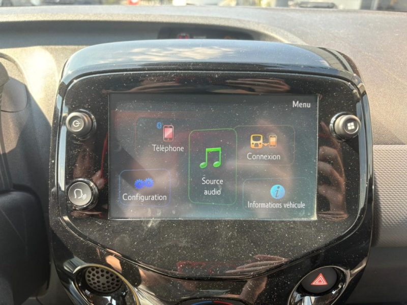 PEUGEOT 108 1.0 VTI 72Ch Style 