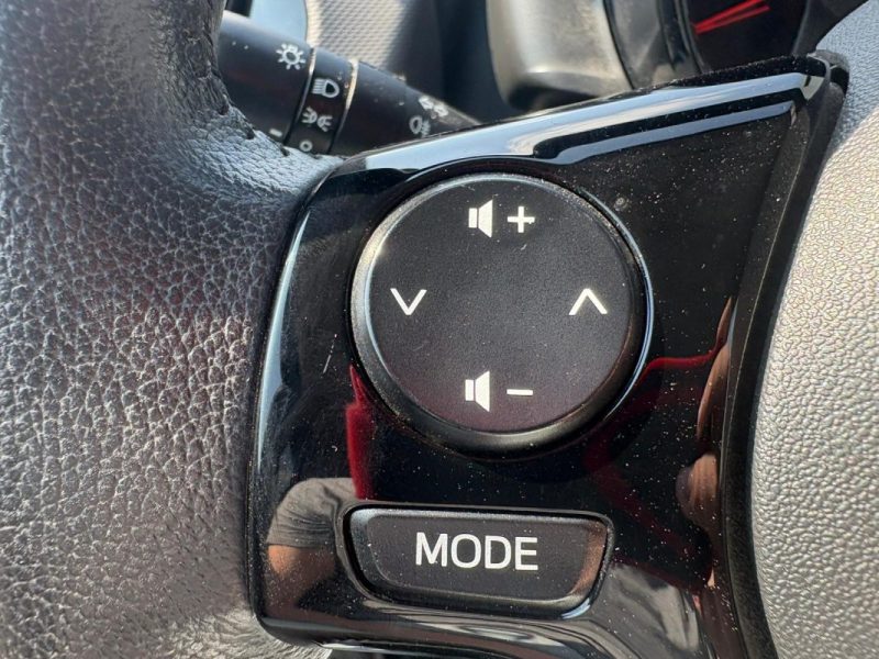 PEUGEOT 108 1.0 VTI 72Ch Style 